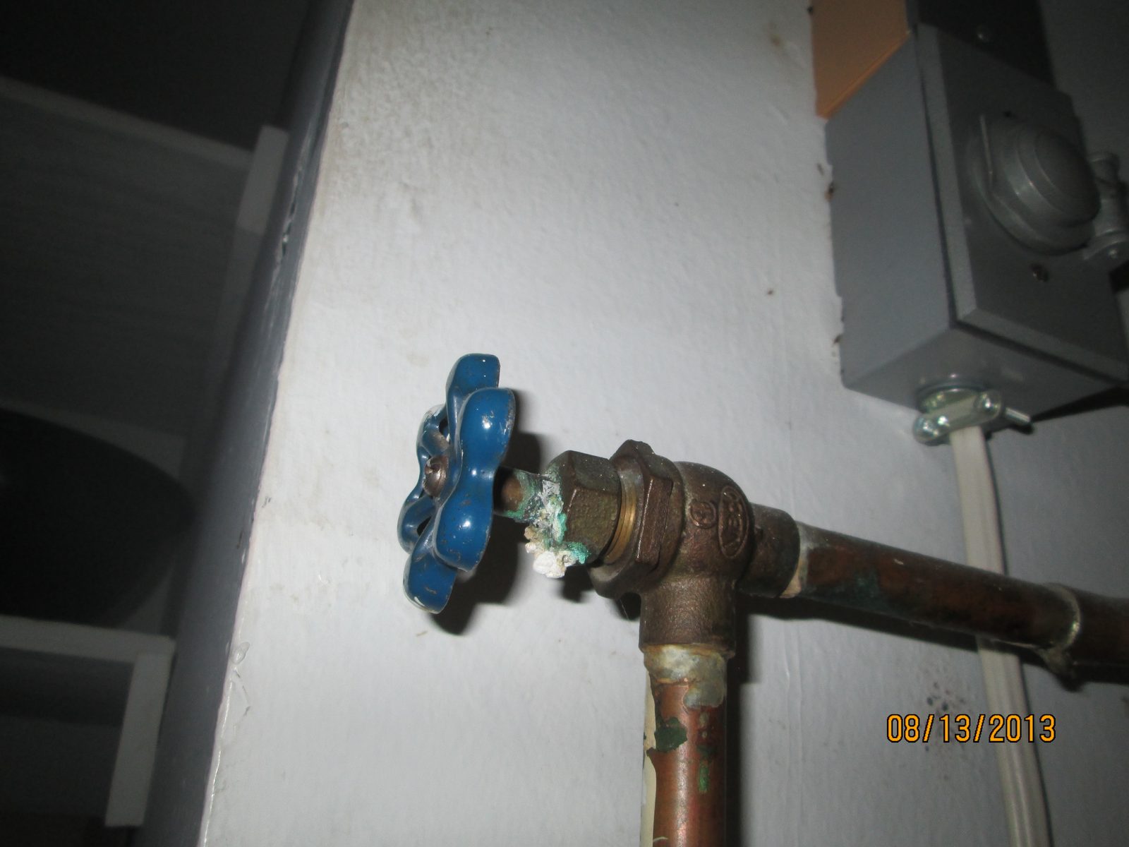 Plumbing fixture and valve inspection photo